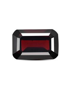 Red Garnet 9.35 Carat 